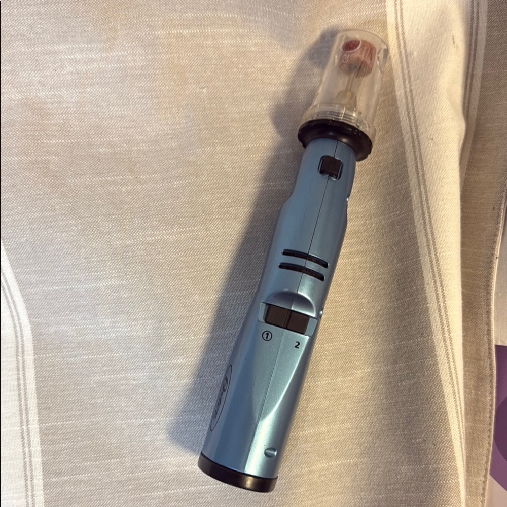 Oster Blue Electric Nail Trimmer